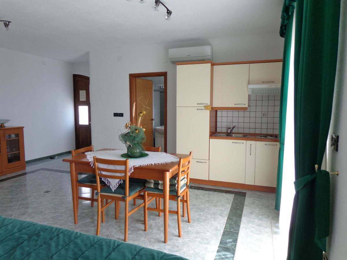 Apartmens Alenka Rovinj Chambre photo